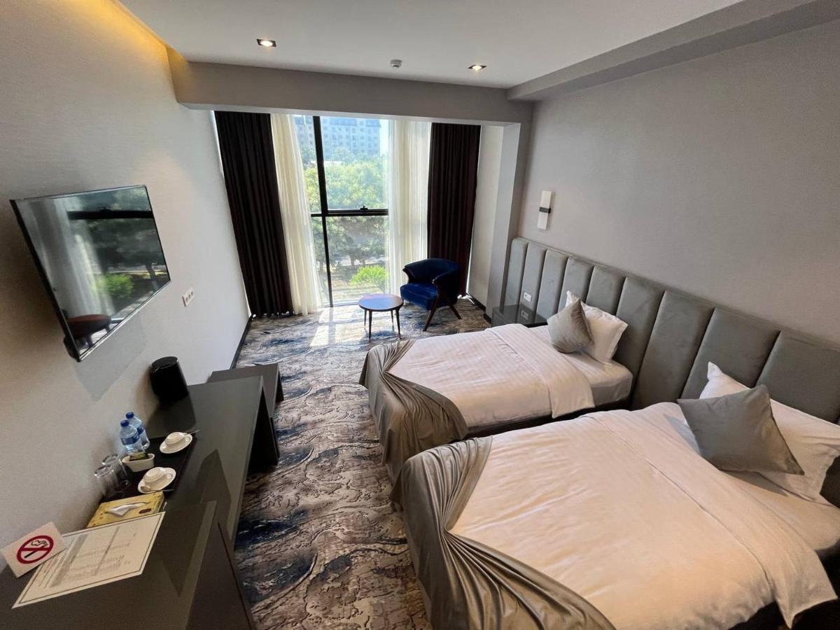 Unique Hotel Tasjkent Buitenkant foto