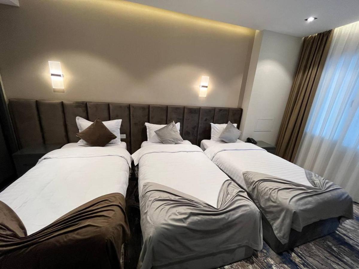 Unique Hotel Tasjkent Buitenkant foto